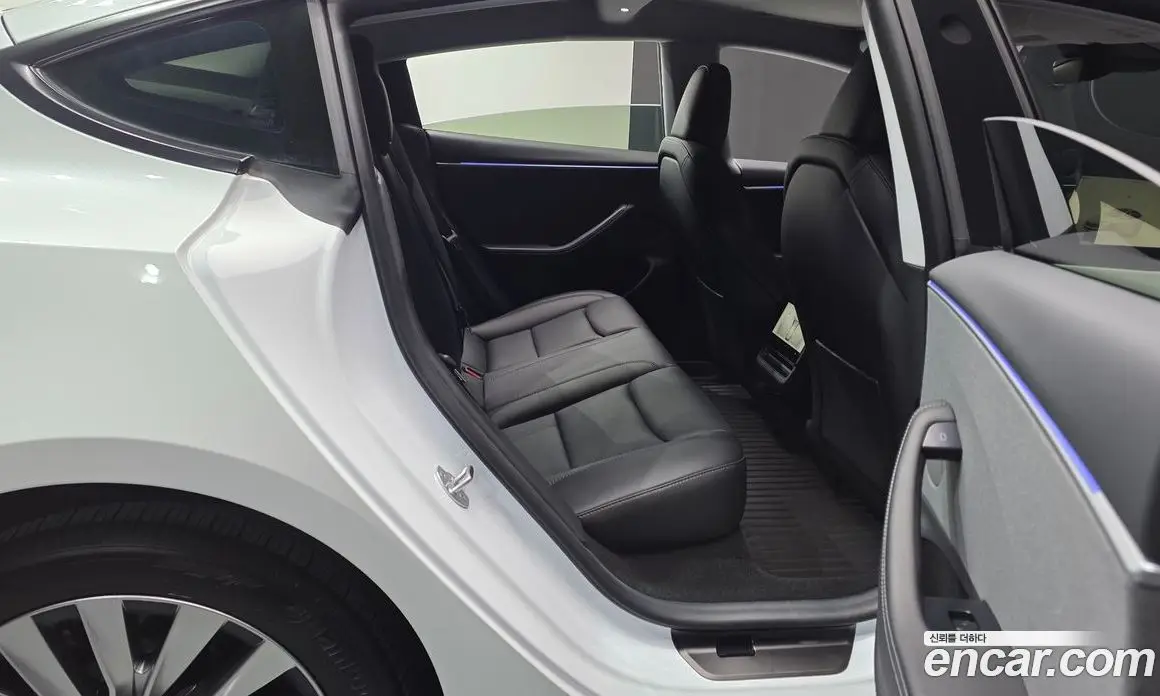 Tesla Model 3 2024 0.2 автомат (гидро), фото 17 Tesla Model 3 2024 0.2 автомат (гидро), фото 17