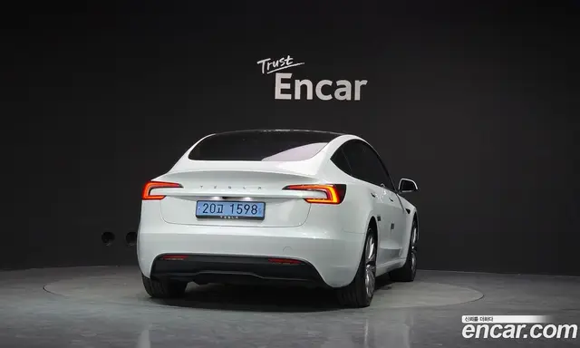 Tesla Model 3 2024 0.2 автомат (гидро), миниатюра 4 Tesla Model 3 2024 0.2 автомат (гидро), миниатюра 4