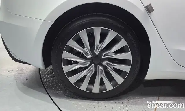Tesla Model 3 2024 0.2 автомат (гидро), миниатюра 5 Tesla Model 3 2024 0.2 автомат (гидро), миниатюра 5