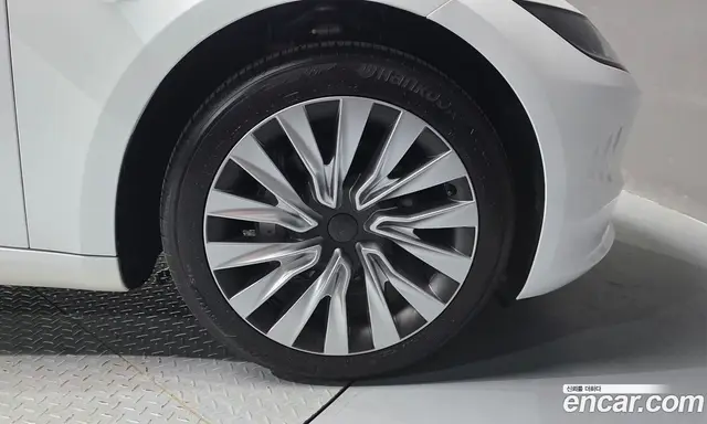 Tesla Model 3 2024 0.2 автомат (гидро), миниатюра 7 Tesla Model 3 2024 0.2 автомат (гидро), миниатюра 7