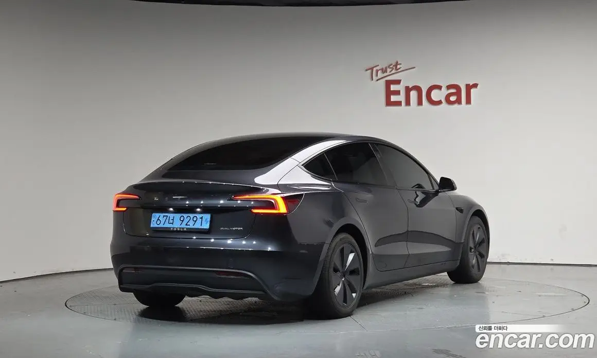 Tesla Model 3 2024 0.2 автомат (гидро), фото 1 Tesla Model 3 2024 0.2 автомат (гидро), фото 1