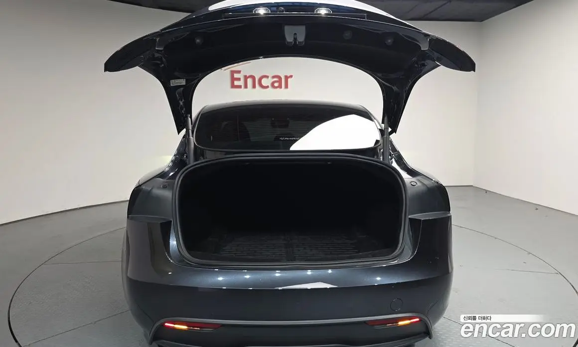 Tesla Model 3 2024 0.2 автомат (гидро), фото 25 Tesla Model 3 2024 0.2 автомат (гидро), фото 25