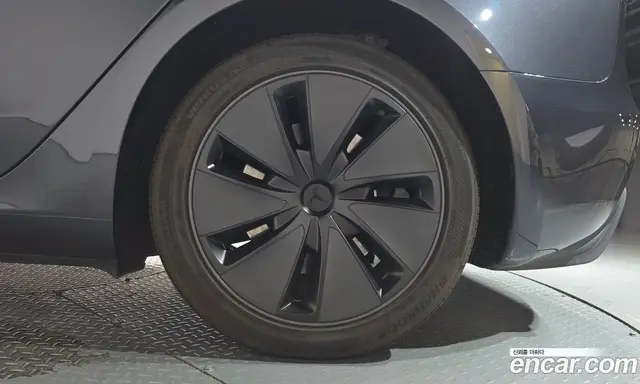 Tesla Model 3 2024 0.2 автомат (гидро), миниатюра 6 Tesla Model 3 2024 0.2 автомат (гидро), миниатюра 6