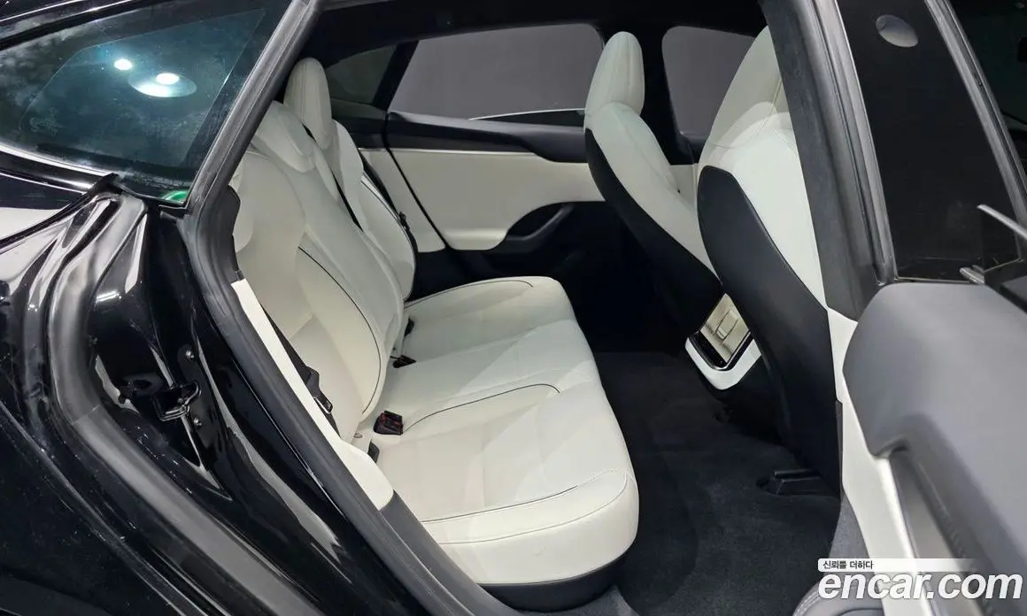 Tesla Model S 2023 0.3 автомат (гидро), фото 12