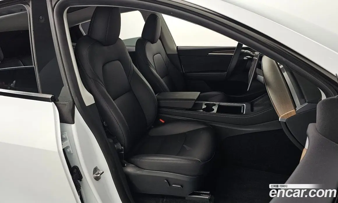 Tesla Model Y 2023 0.2 автомат (гидро), фото 16