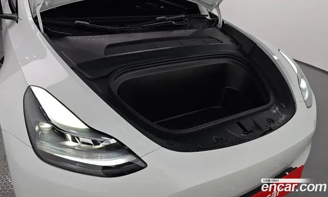 Tesla Model Y 2023 0.2 автомат (гидро), миниатюра 6