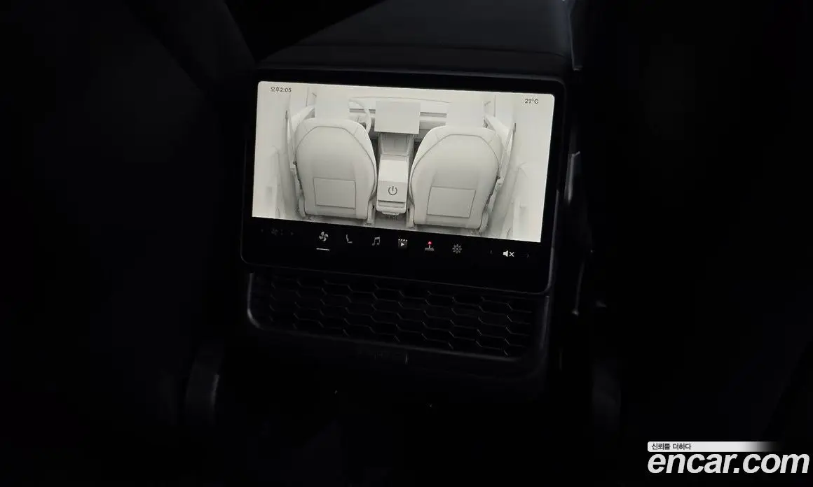 Tesla Model Y 2025 0.2 автомат (гидро), фото 24 Tesla Model Y 2025 0.2 автомат (гидро), фото 24