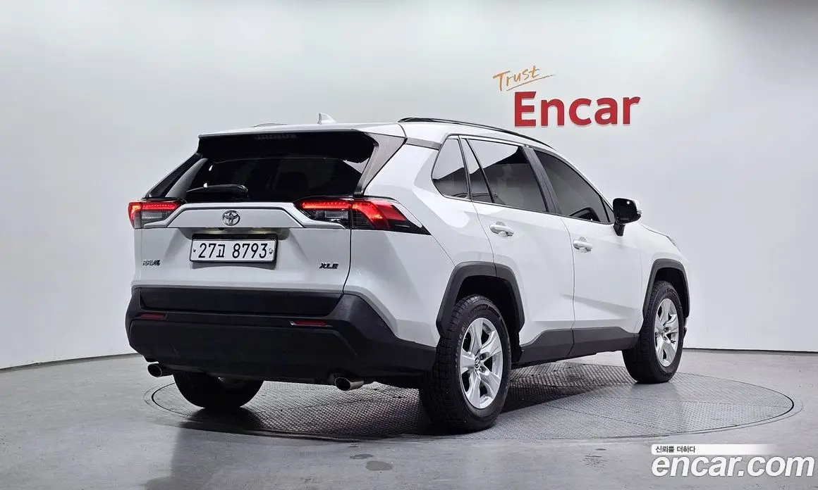 Toyota RAV4 2019 2.5 автомат (гидро), фото 2 Toyota RAV4 2019 2.5 автомат (гидро), фото 2