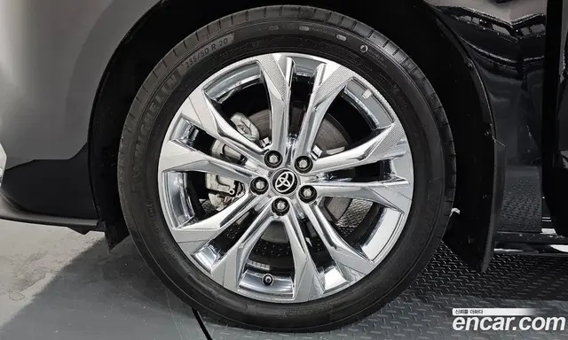 Toyota Sienna 2023 2.5 автомат (гидро), миниатюра 4 Toyota Sienna 2023 2.5 автомат (гидро), миниатюра 4