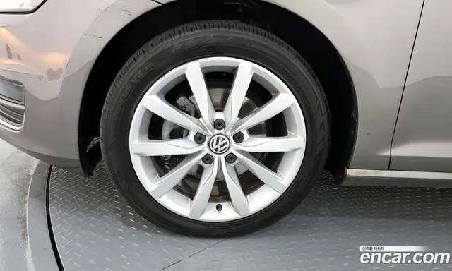 Volkswagen Golf 2013 1.6 автомат (гидро), миниатюра 5 Volkswagen Golf 2013 1.6 автомат (гидро), миниатюра 5