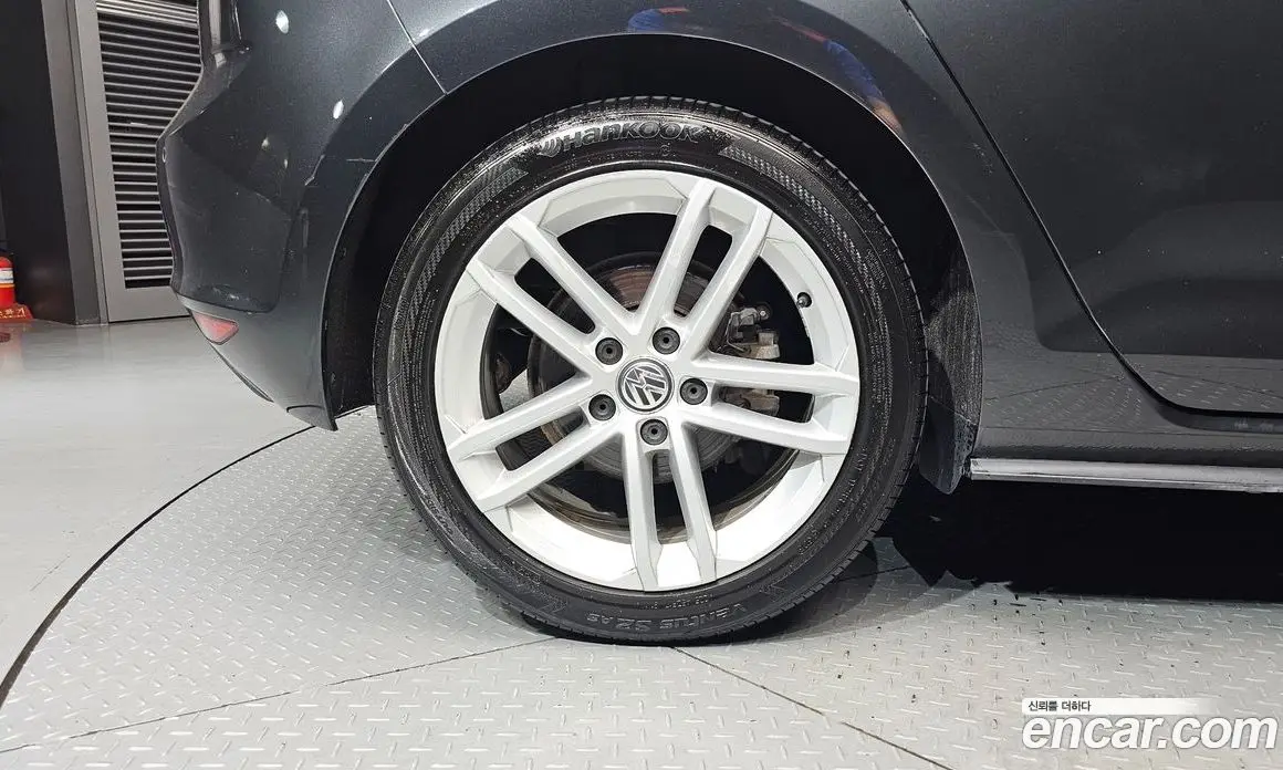 Volkswagen Golf 2014 2.0 автомат (гидро), фото 5 Volkswagen Golf 2014 2.0 автомат (гидро), фото 5