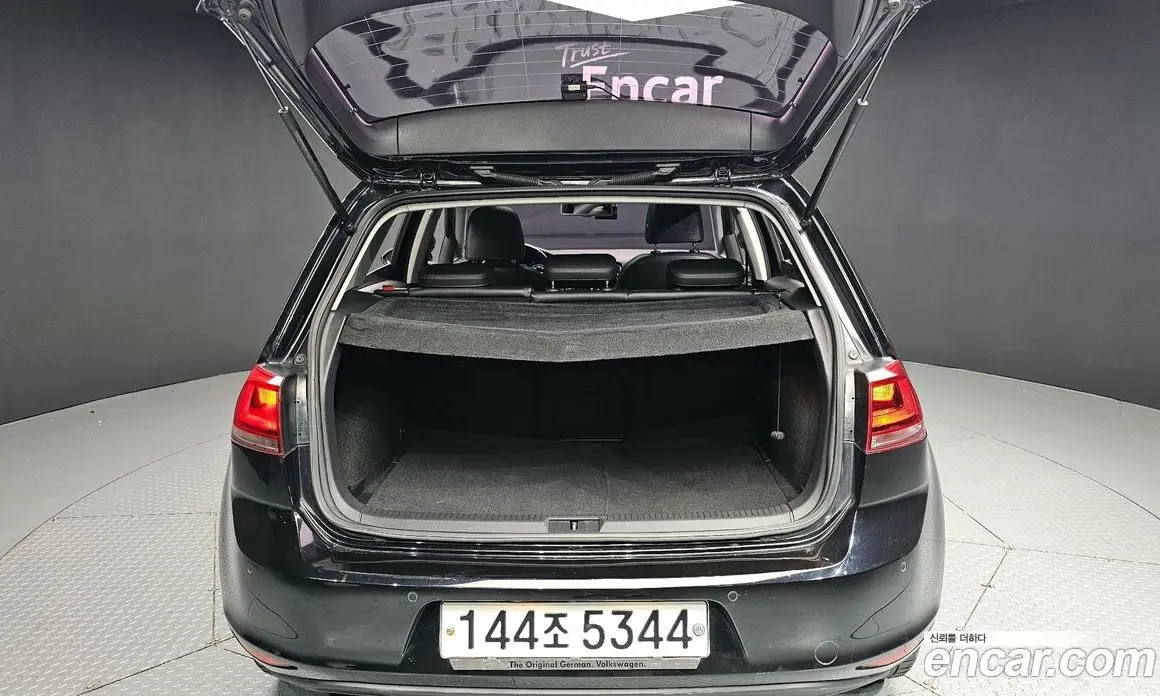 Volkswagen Golf 2015 2.0 автомат (гидро), фото 20 Volkswagen Golf 2015 2.0 автомат (гидро), фото 20