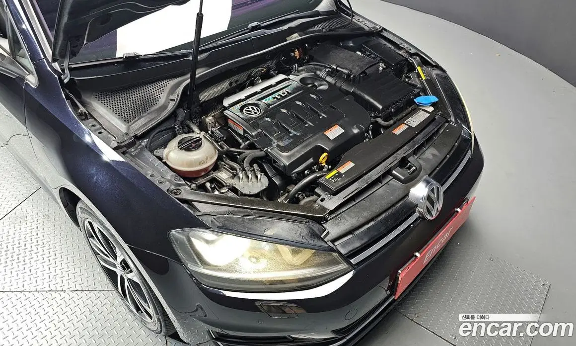 Volkswagen Golf 2015 2.0 автомат (гидро), фото 6 Volkswagen Golf 2015 2.0 автомат (гидро), фото 6