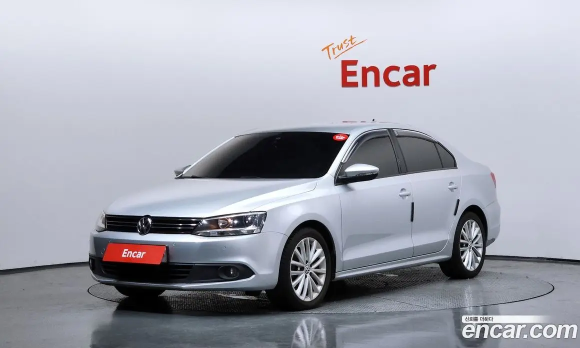 Volkswagen Jetta 2012 1.6 автомат (гидро), фото 1 Volkswagen Jetta 2012 1.6 автомат (гидро), фото 1