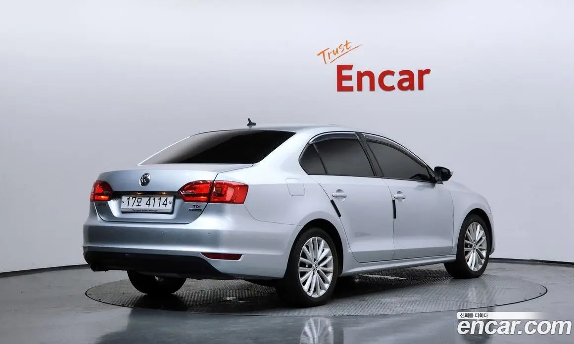 Volkswagen Jetta 2012 1.6 автомат (гидро), фото 2 Volkswagen Jetta 2012 1.6 автомат (гидро), фото 2