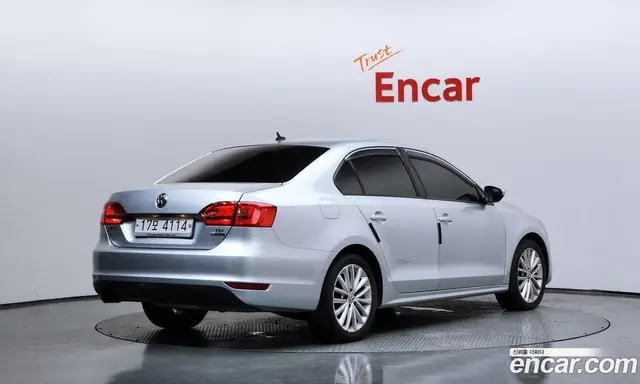 Volkswagen Jetta 2012 1.6 автомат (гидро), миниатюра 2 Volkswagen Jetta 2012 1.6 автомат (гидро), миниатюра 2