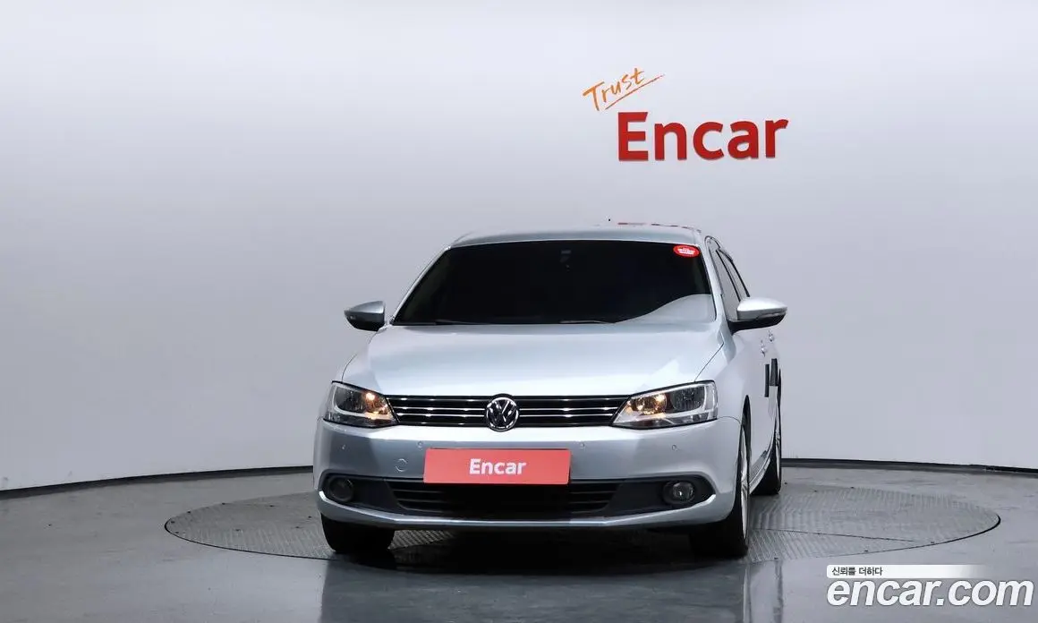Volkswagen Jetta 2012 1.6 автомат (гидро), фото 3 Volkswagen Jetta 2012 1.6 автомат (гидро), фото 3