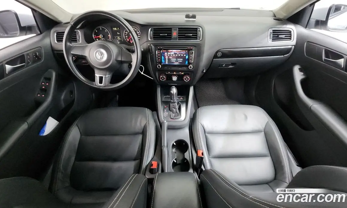 Volkswagen Jetta 2012 1.6 автомат (гидро), фото 7 Volkswagen Jetta 2012 1.6 автомат (гидро), фото 7