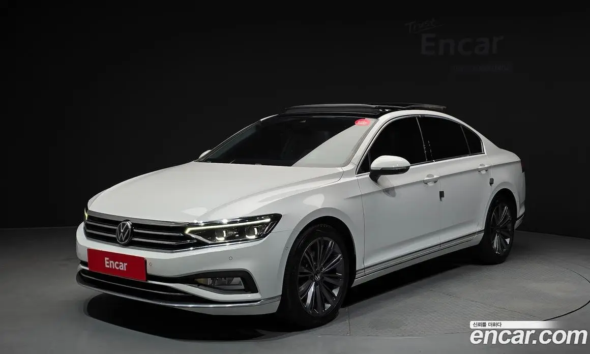 Volkswagen Passat 2022 2.0 автомат (гидро), фото 1 Volkswagen Passat 2022 2.0 автомат (гидро), фото 1
