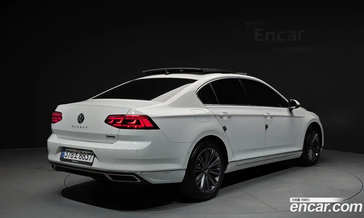 Volkswagen Passat 2022 2.0 автомат (гидро), фото 2 Volkswagen Passat 2022 2.0 автомат (гидро), фото 2