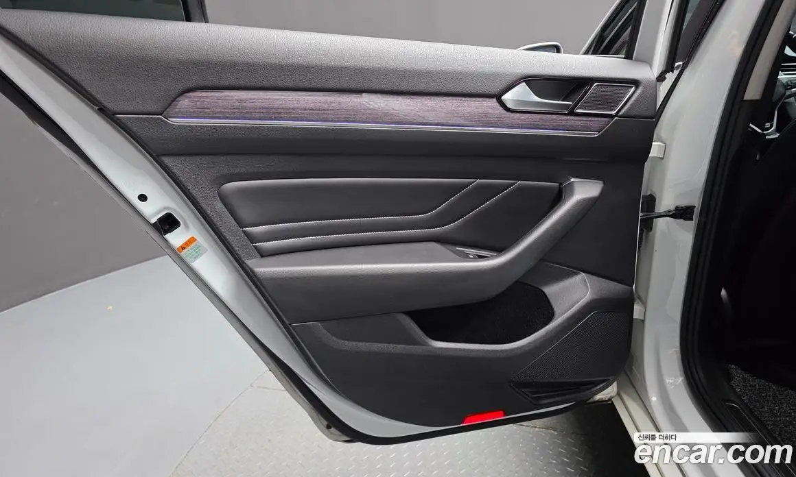 Volkswagen Passat 2022 2.0 автомат (гидро), фото 15 Volkswagen Passat 2022 2.0 автомат (гидро), фото 15