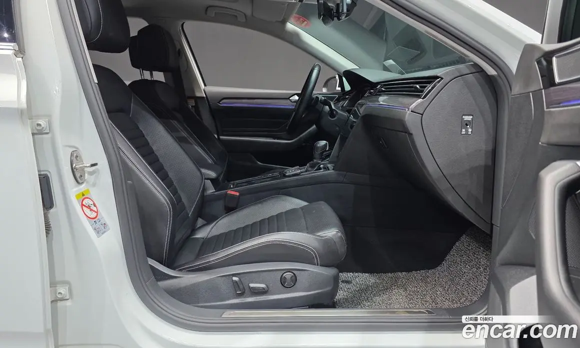 Volkswagen Passat 2022 2.0 автомат (гидро), фото 16 Volkswagen Passat 2022 2.0 автомат (гидро), фото 16