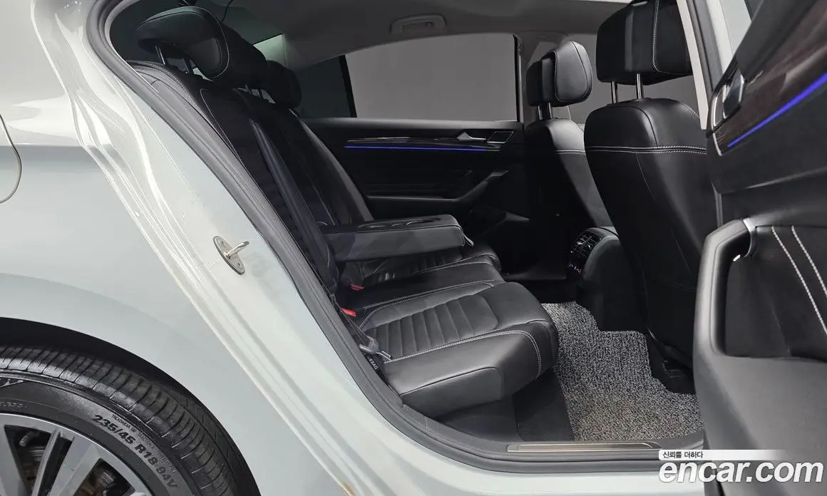Volkswagen Passat 2022 2.0 автомат (гидро), фото 17 Volkswagen Passat 2022 2.0 автомат (гидро), фото 17