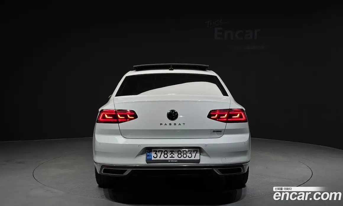 Volkswagen Passat 2022 2.0 автомат (гидро), фото 4 Volkswagen Passat 2022 2.0 автомат (гидро), фото 4