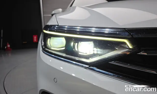 Volkswagen Passat 2022 2.0 автомат (гидро), миниатюра 8 Volkswagen Passat 2022 2.0 автомат (гидро), миниатюра 8