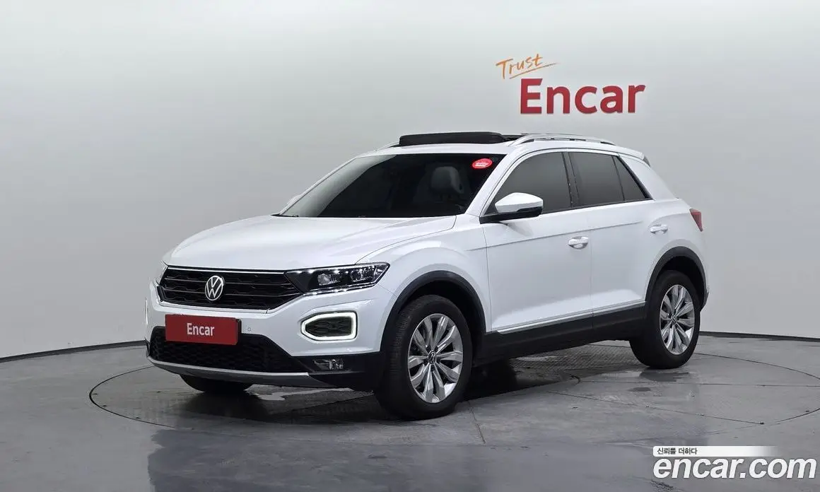Volkswagen T-Roc 2021 2.0 автомат (гидро), фото 1 Volkswagen T-Roc 2021 2.0 автомат (гидро), фото 1