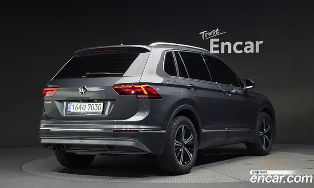 Volkswagen Tiguan 2020 2.0 автомат (гидро), миниатюра 2 Volkswagen Tiguan 2020 2.0 автомат (гидро), миниатюра 2
