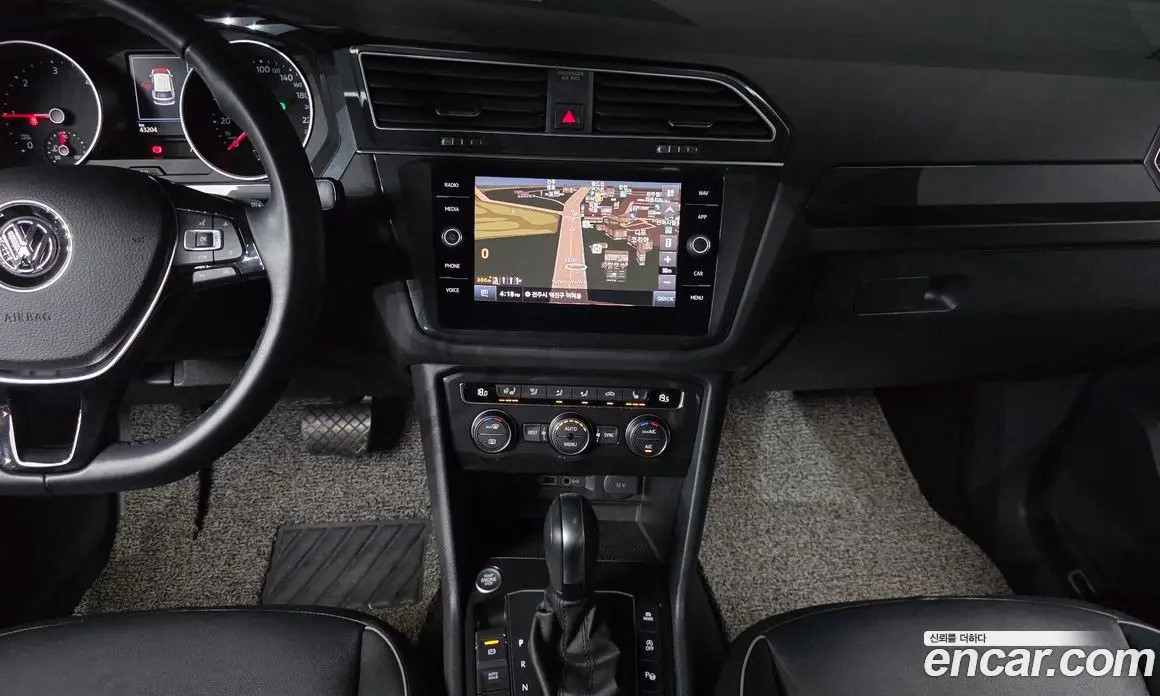Volkswagen Tiguan 2020 2.0 автомат (гидро), фото 13 Volkswagen Tiguan 2020 2.0 автомат (гидро), фото 13