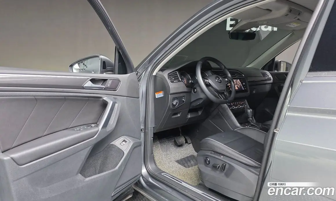 Volkswagen Tiguan 2020 2.0 автомат (гидро), фото 10 Volkswagen Tiguan 2020 2.0 автомат (гидро), фото 10