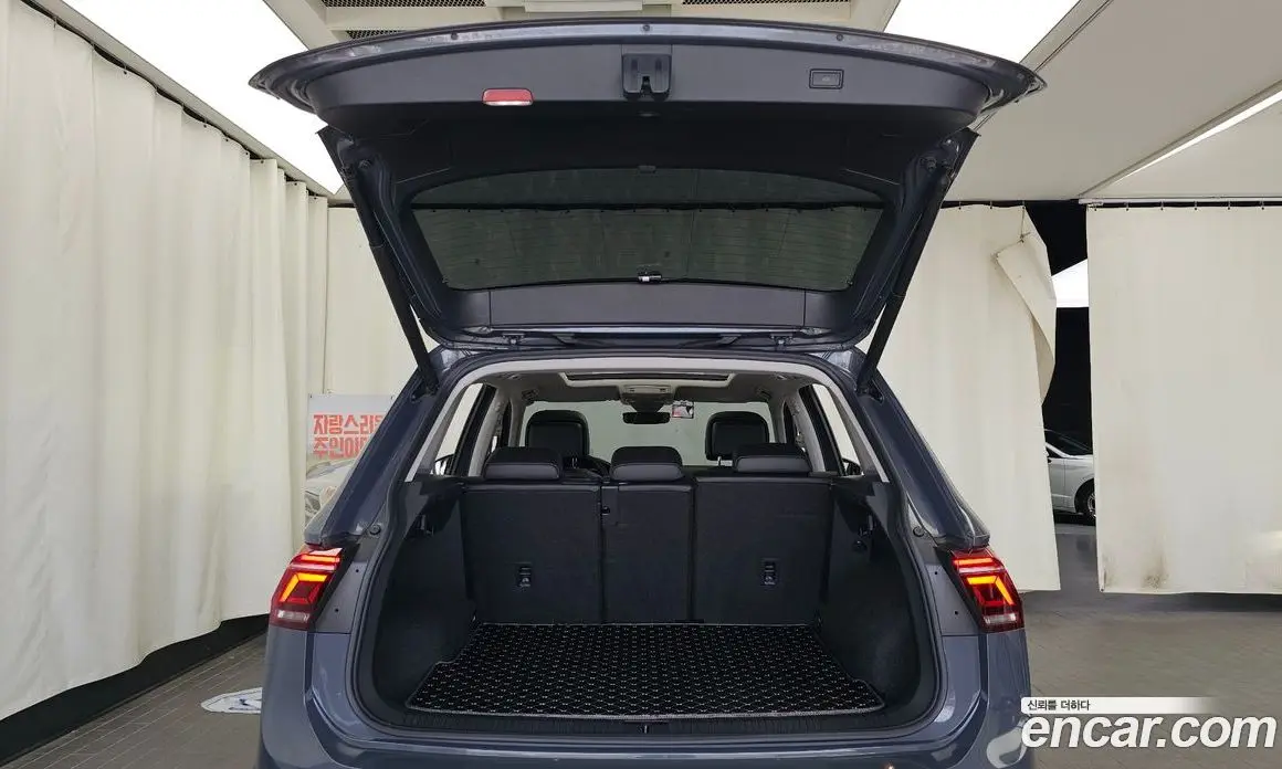 Volkswagen Tiguan 2021 2.0 автомат (гидро), фото 20 Volkswagen Tiguan 2021 2.0 автомат (гидро), фото 20