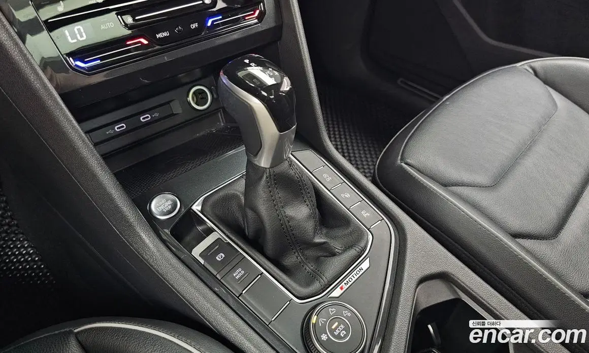 Volkswagen Tiguan 2021 2.0 автомат (гидро), фото 9 Volkswagen Tiguan 2021 2.0 автомат (гидро), фото 9