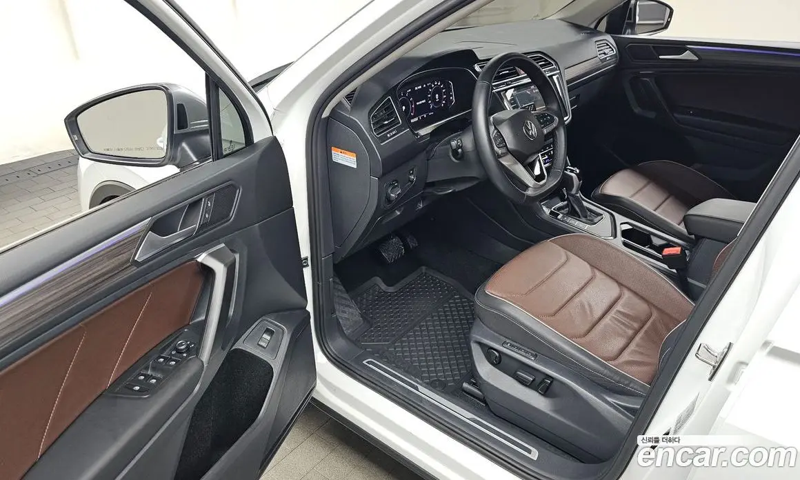 Volkswagen Tiguan 2024 2.0 автомат (гидро), фото 13 Volkswagen Tiguan 2024 2.0 автомат (гидро), фото 13