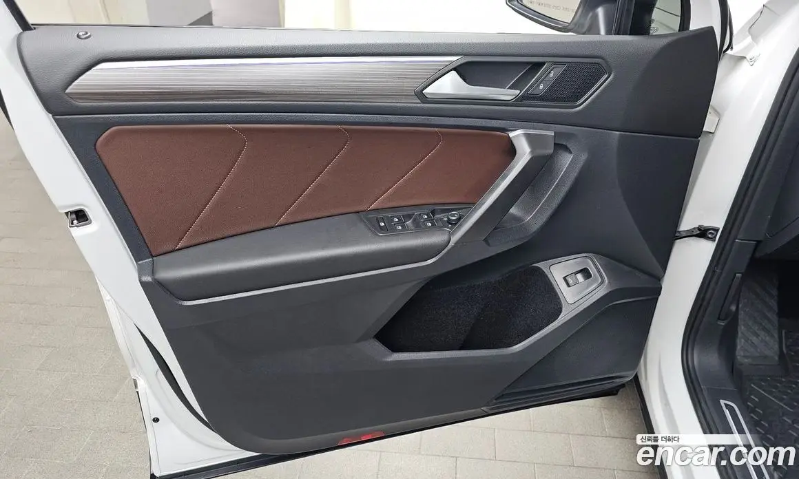 Volkswagen Tiguan 2024 2.0 автомат (гидро), фото 14 Volkswagen Tiguan 2024 2.0 автомат (гидро), фото 14