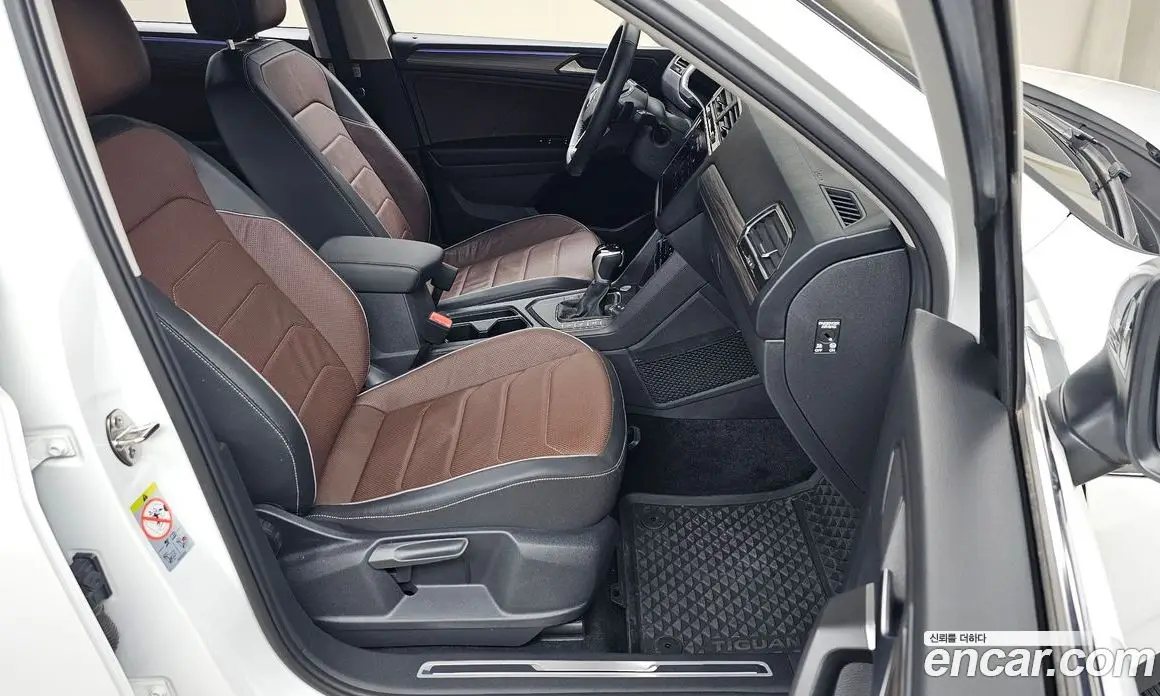 Volkswagen Tiguan 2024 2.0 автомат (гидро), фото 16 Volkswagen Tiguan 2024 2.0 автомат (гидро), фото 16