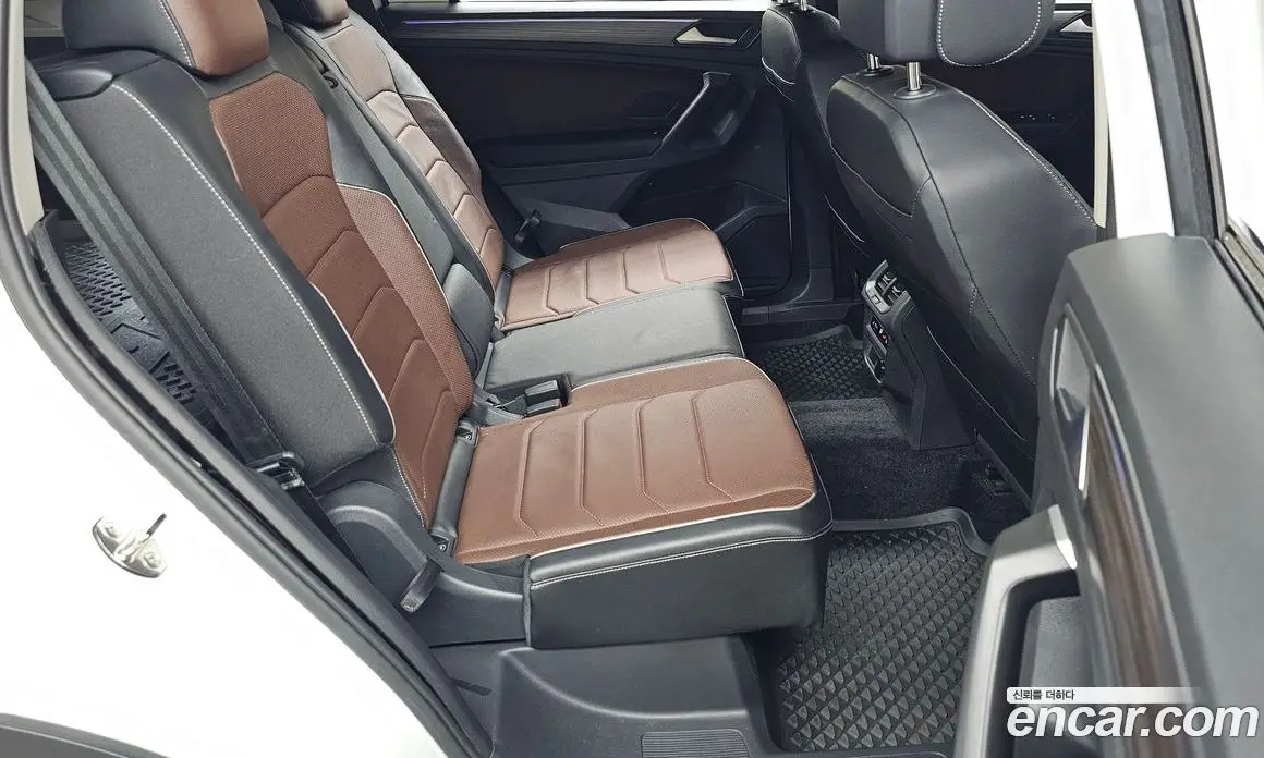 Volkswagen Tiguan 2024 2.0 автомат (гидро), фото 18 Volkswagen Tiguan 2024 2.0 автомат (гидро), фото 18