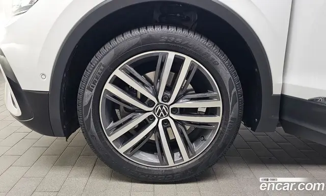 Volkswagen Tiguan 2024 2.0 автомат (гидро), миниатюра 5 Volkswagen Tiguan 2024 2.0 автомат (гидро), миниатюра 5