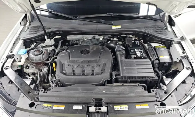 Volkswagen Tiguan 2024 2.0 автомат (гидро), миниатюра 6 Volkswagen Tiguan 2024 2.0 автомат (гидро), миниатюра 6