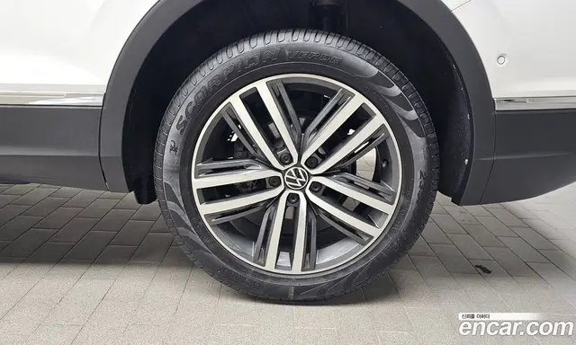 Volkswagen Tiguan 2024 2.0 автомат (гидро), миниатюра 7 Volkswagen Tiguan 2024 2.0 автомат (гидро), миниатюра 7