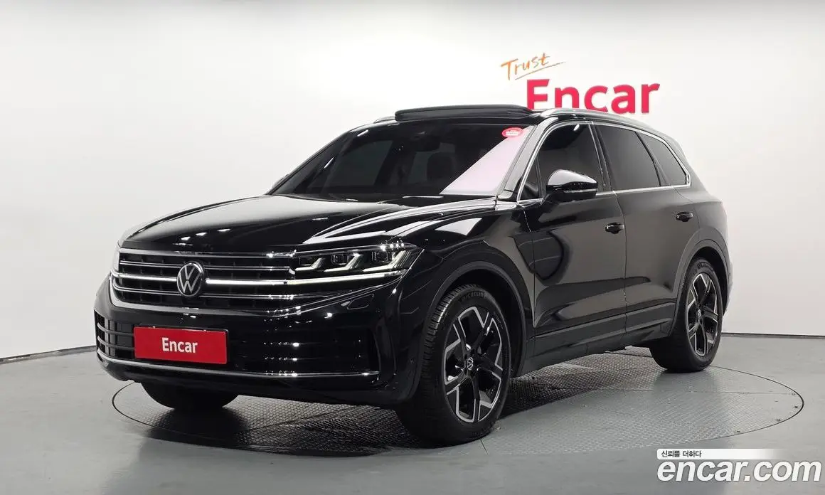 Volkswagen Touareg 2024 3.0 автомат (гидро), фото 1 Volkswagen Touareg 2024 3.0 автомат (гидро), фото 1