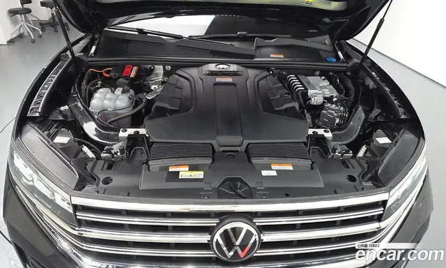 Volkswagen Touareg 2024 3.0 автомат (гидро), миниатюра 6 Volkswagen Touareg 2024 3.0 автомат (гидро), миниатюра 6