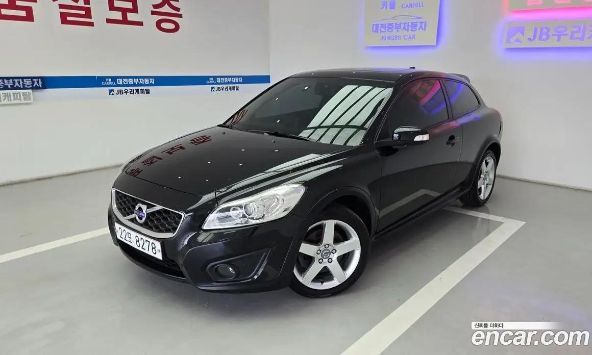 Volvo C30 2011 2.0 автомат (гидро), фото 1 Volvo C30 2011 2.0 автомат (гидро), фото 1