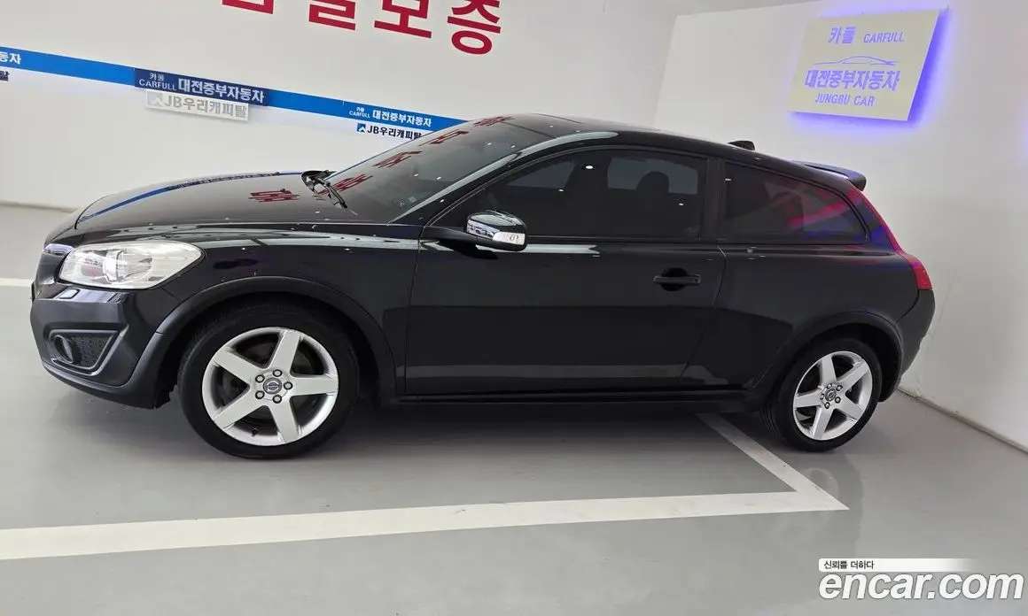 Volvo C30 2011 2.0 автомат (гидро), фото 2 Volvo C30 2011 2.0 автомат (гидро), фото 2