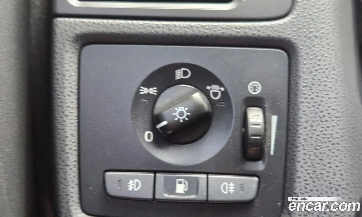 Volvo C30 2011 2.0 автомат (гидро), фото 19 Volvo C30 2011 2.0 автомат (гидро), фото 19