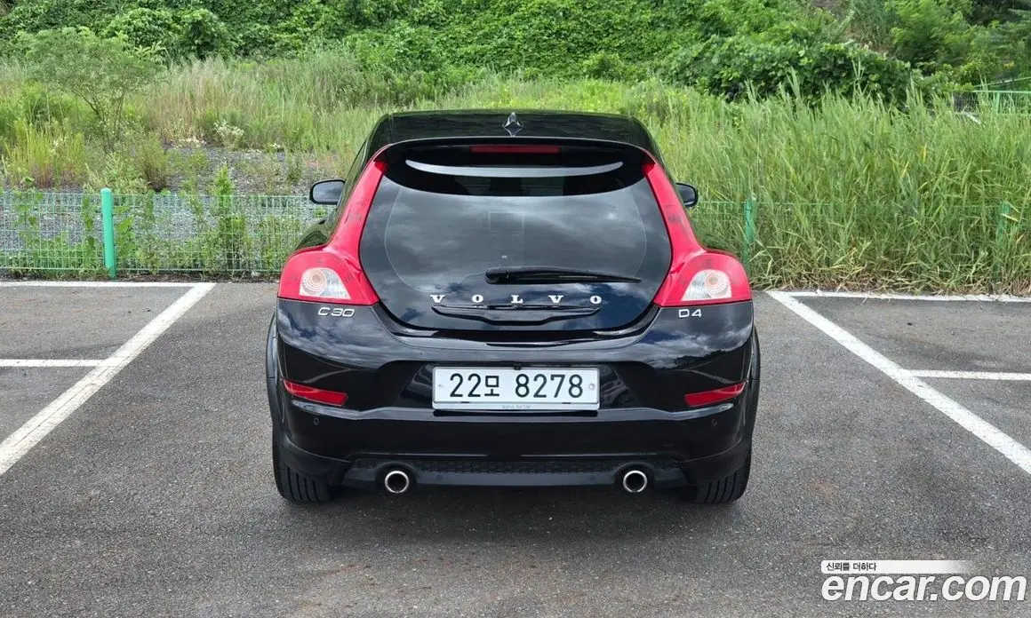 Volvo C30 2011 2.0 автомат (гидро), фото 4 Volvo C30 2011 2.0 автомат (гидро), фото 4
