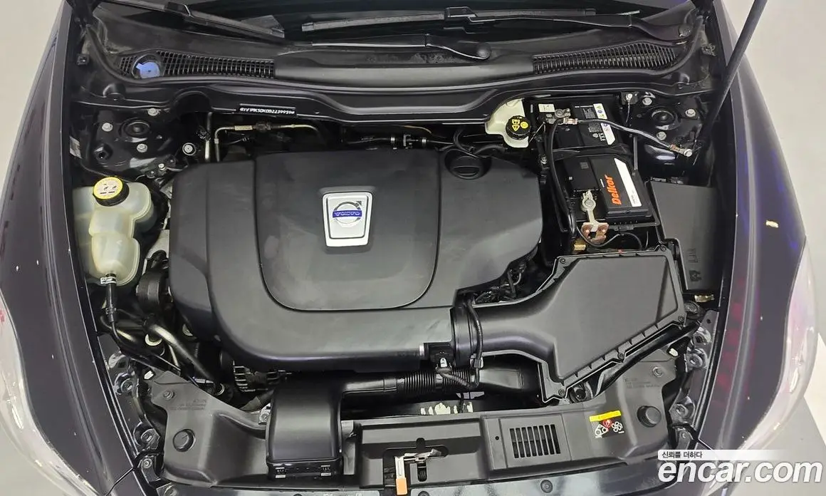 Volvo C30 2011 2.0 автомат (гидро), фото 10 Volvo C30 2011 2.0 автомат (гидро), фото 10