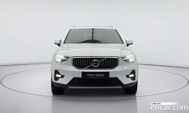 Volvo XC40 2022 2.0 автомат (гидро), миниатюра 2 Volvo XC40 2022 2.0 автомат (гидро), миниатюра 2